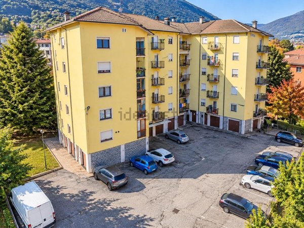 appartamento in vendita a Sondrio in zona Piazzale Bertacchi