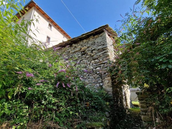 appartamento in vendita a Spriana