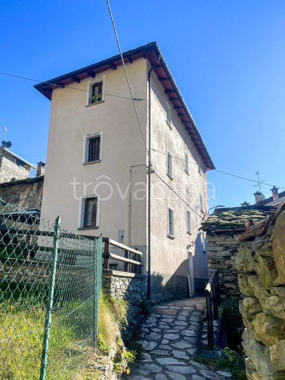 casa indipendente in vendita a Spriana