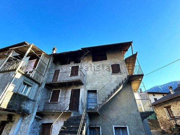 quadrivano in vendita a Talamona