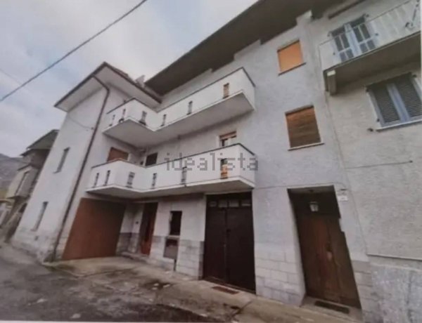 casa indipendente in vendita a Talamona