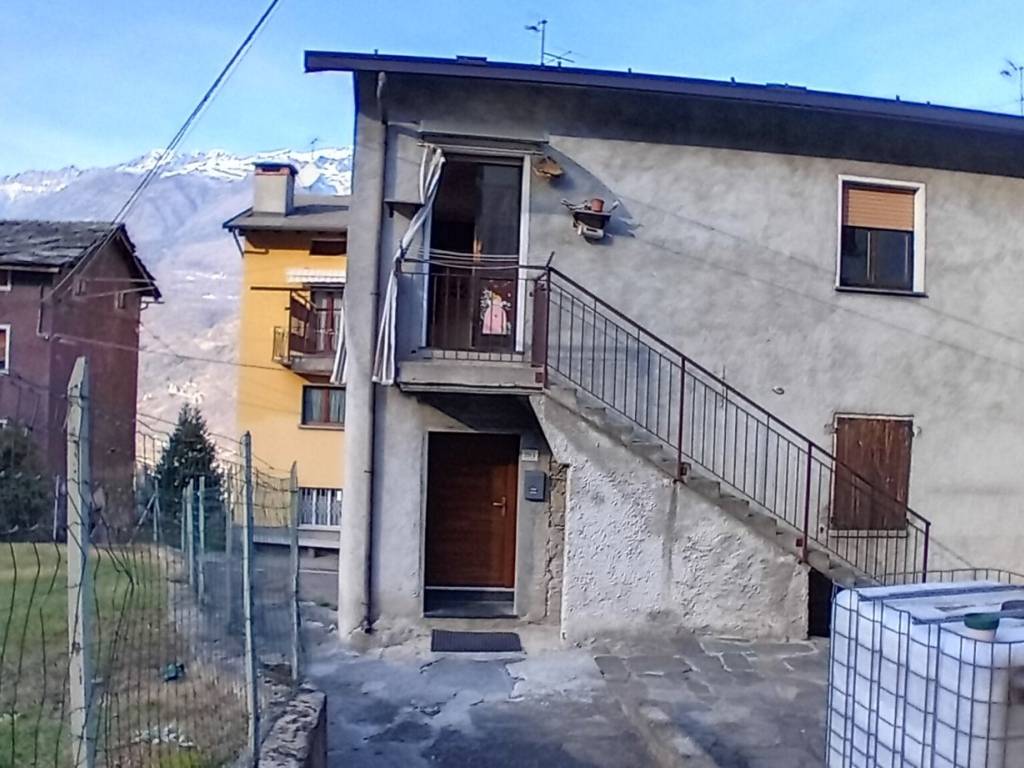 casa indipendente in vendita a Talamona