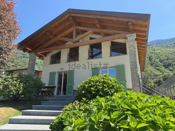 casa indipendente in vendita a Talamona