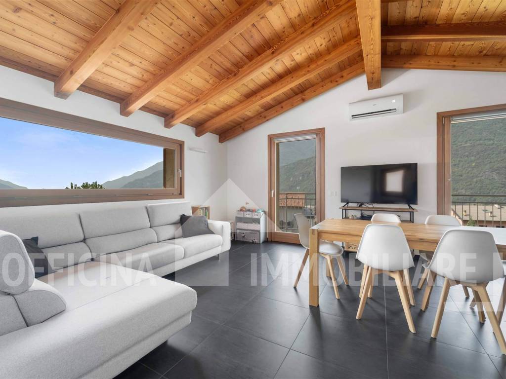 casa indipendente in vendita a Talamona