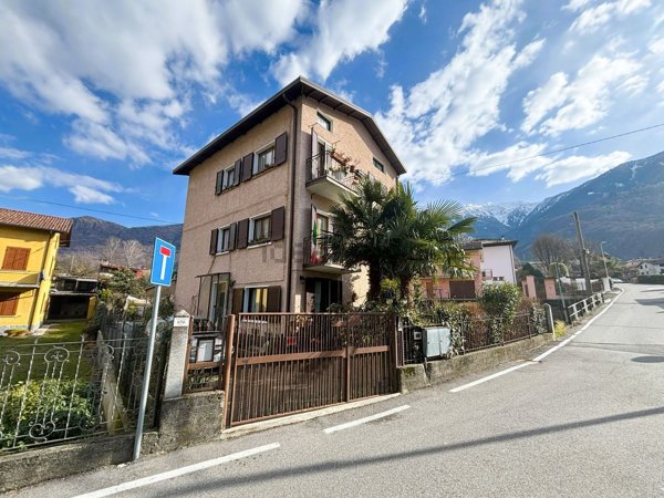 casa indipendente in vendita a Talamona