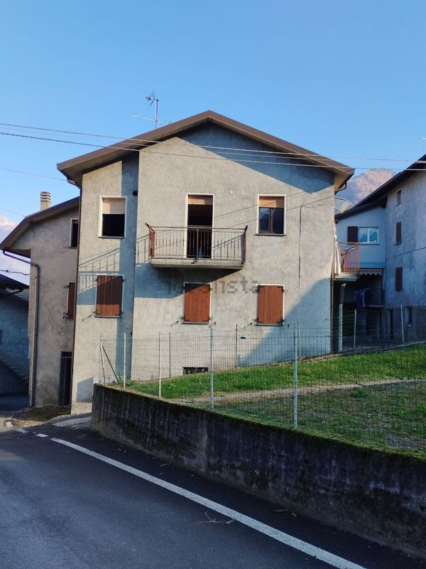 appartamento in vendita a Talamona