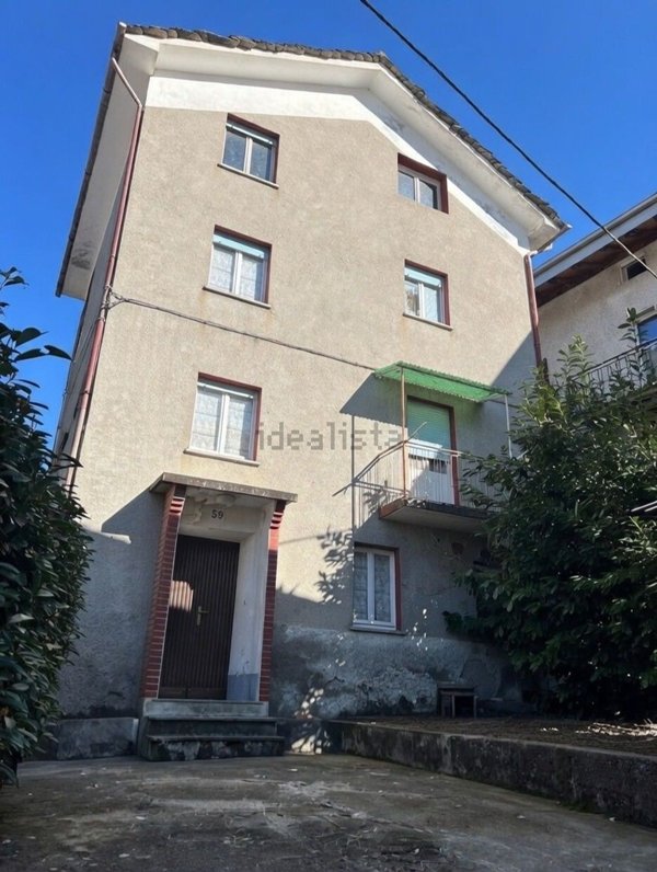 casa indipendente in vendita a Talamona