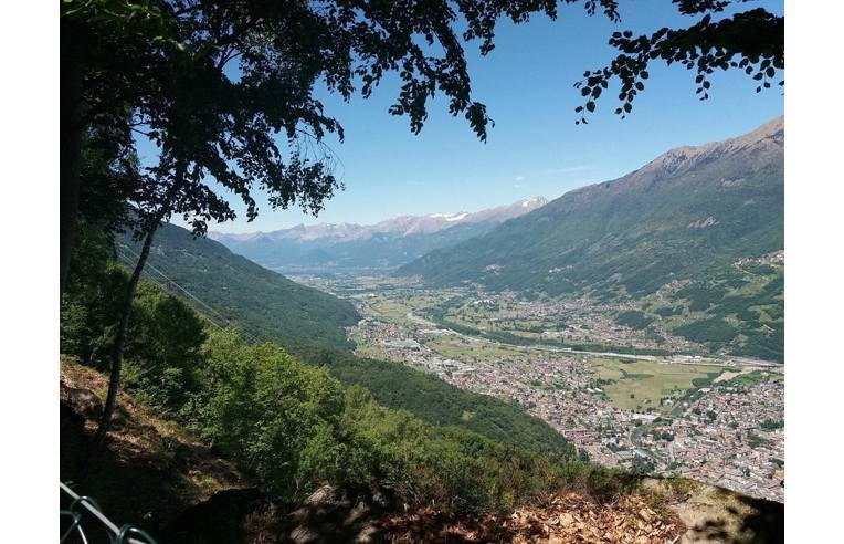 casa indipendente in vendita a Talamona