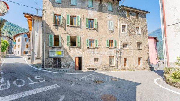 casa indipendente in vendita a Talamona