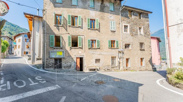 casa indipendente in vendita a Talamona