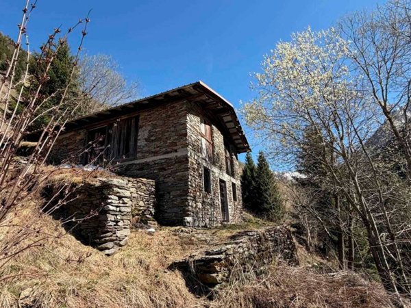 casale in vendita a Tartano