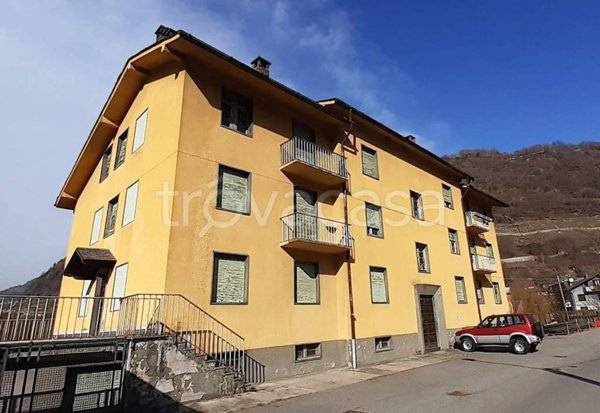 locale di sgombero in vendita a Teglio in zona Tresenda