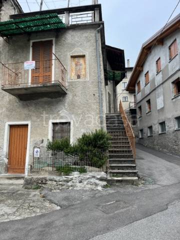 casa indipendente in vendita a Teglio