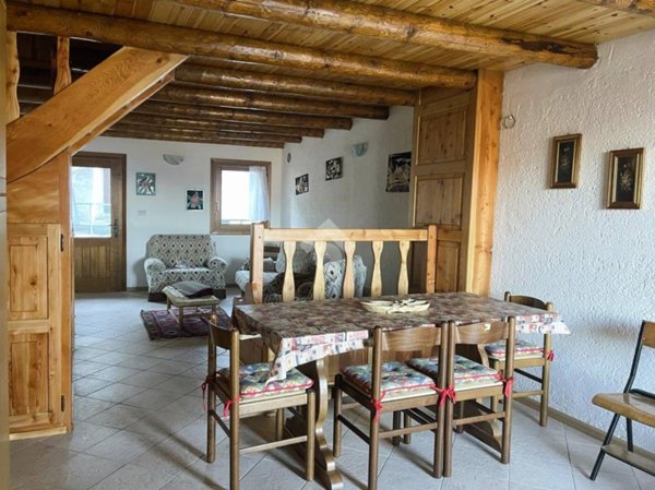 casa indipendente in vendita a Teglio