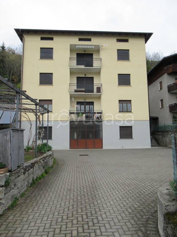 appartamento in vendita a Teglio