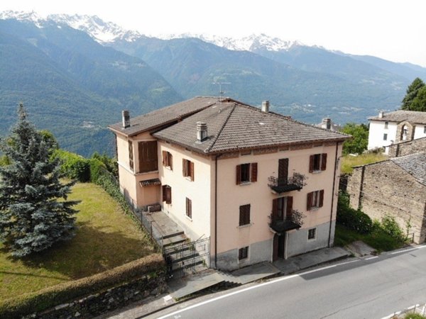 casa indipendente in vendita a Teglio
