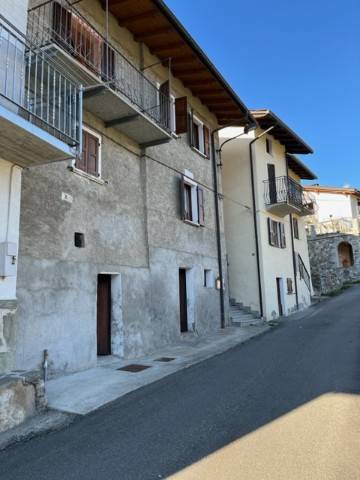 casa indipendente in vendita a Teglio