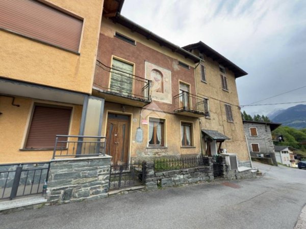 appartamento in vendita a Teglio