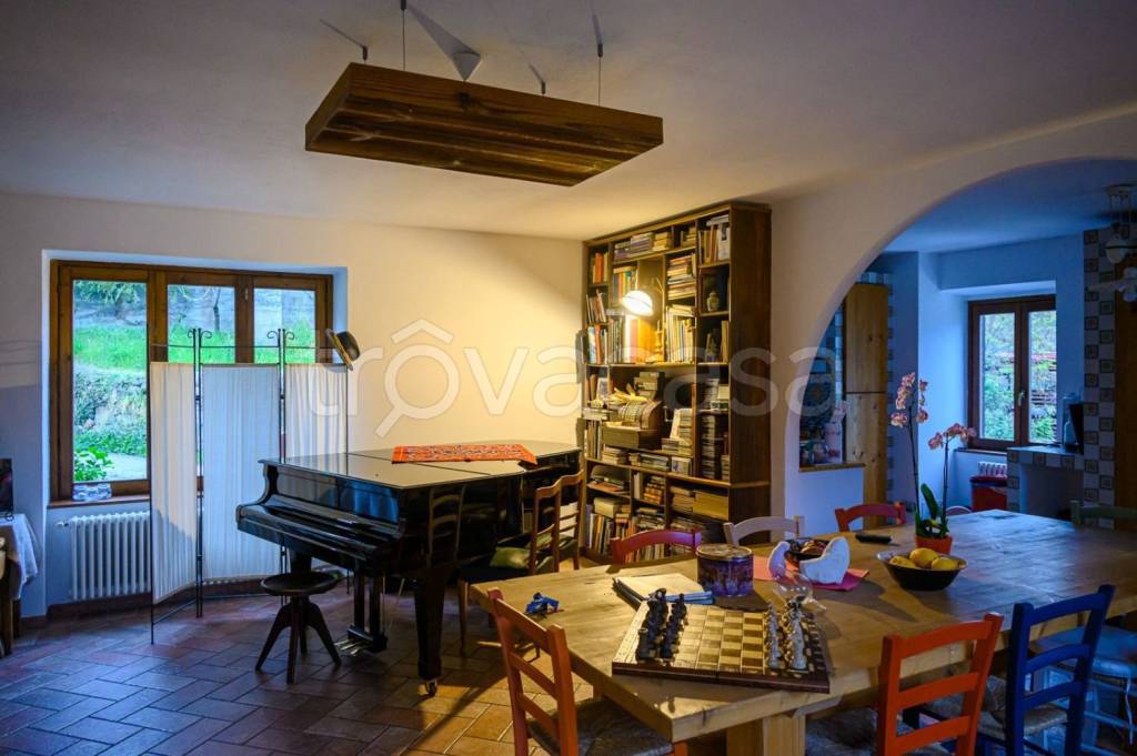 casa indipendente in vendita a Teglio