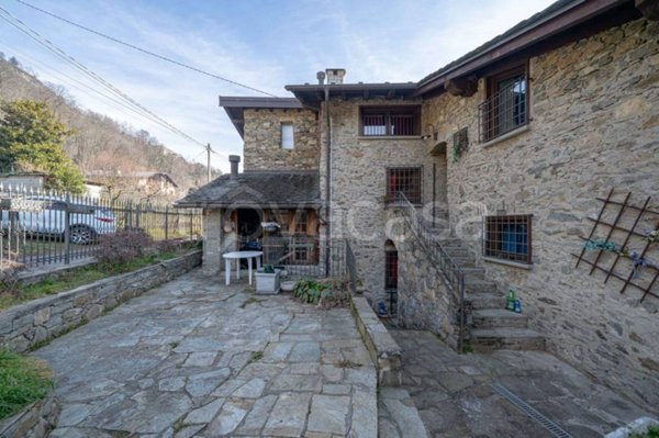 casa indipendente in vendita a Teglio