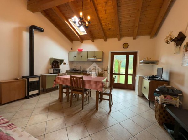 casa indipendente in vendita a Teglio in zona Tresenda