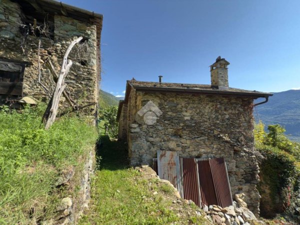 casa indipendente in vendita a Teglio