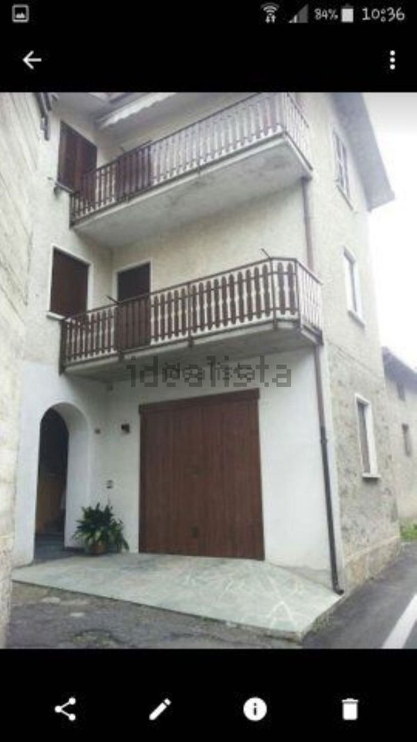 casa indipendente in vendita a Teglio in zona Tresenda