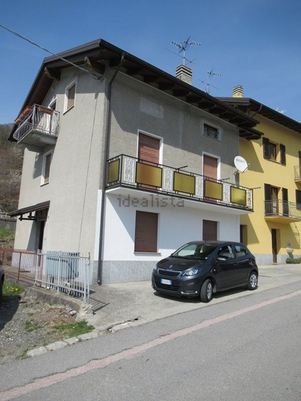 casa indipendente in vendita a Teglio