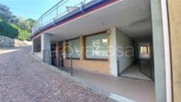 negozio in vendita a Teglio