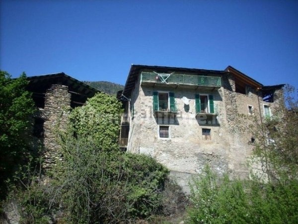 casa indipendente in vendita a Teglio