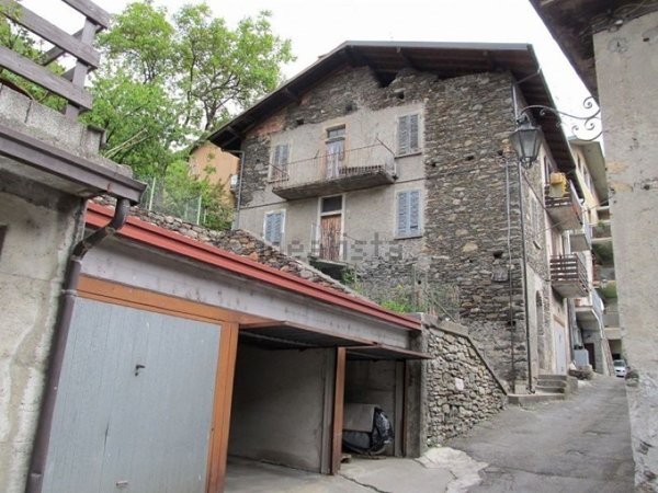 appartamento in vendita a Teglio in zona Tresenda