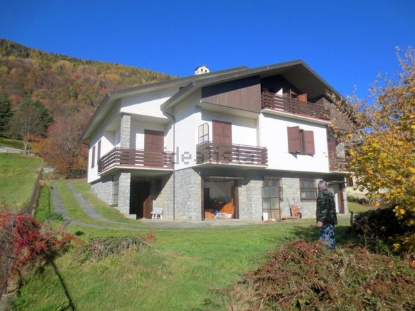 casa indipendente in vendita a Teglio