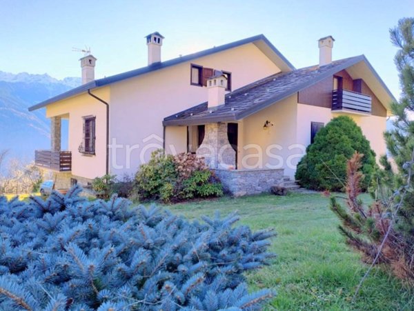 casa indipendente in vendita a Teglio