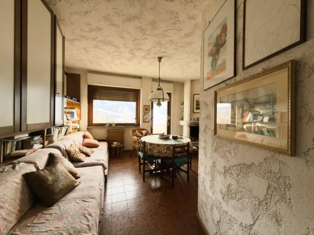 appartamento in vendita a Teglio