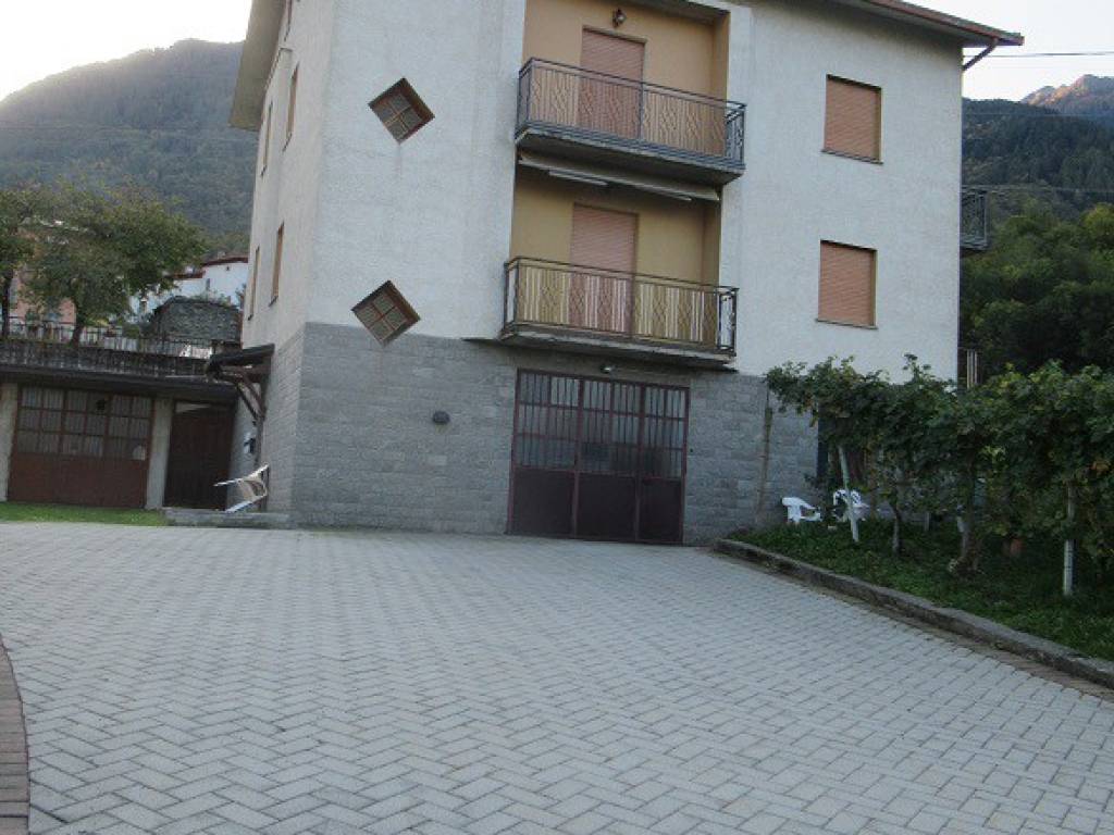 appartamento in vendita a Teglio