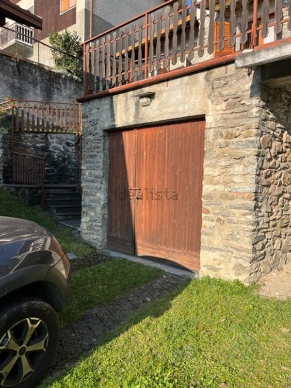 casa indipendente in vendita a Teglio