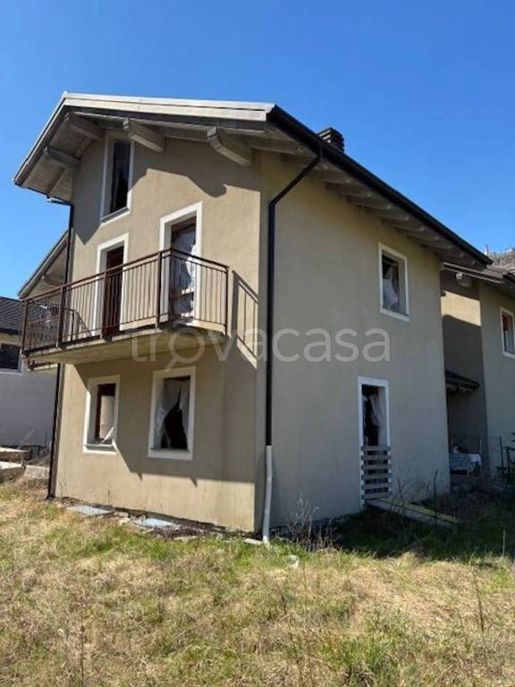 casa indipendente in vendita a Teglio in zona Tresenda