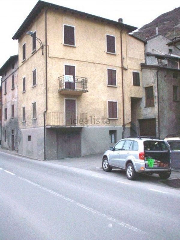 appartamento in vendita a Teglio in zona Tresenda