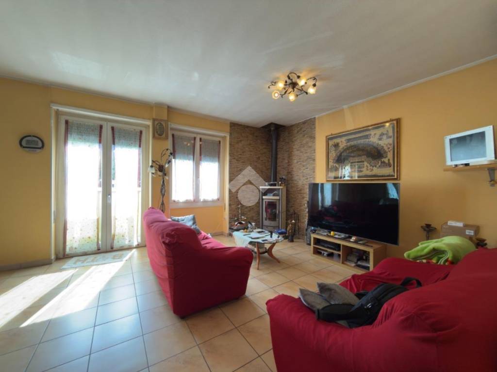 casa indipendente in vendita a Teglio in zona Tresenda