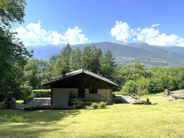 casa indipendente in vendita a Teglio