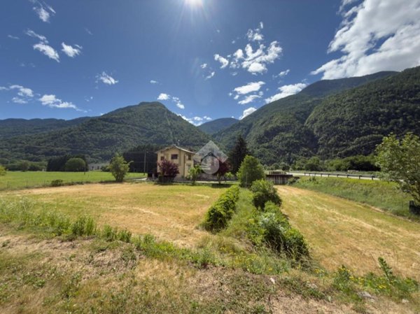terreno edificabile in vendita a Teglio in zona Tresenda