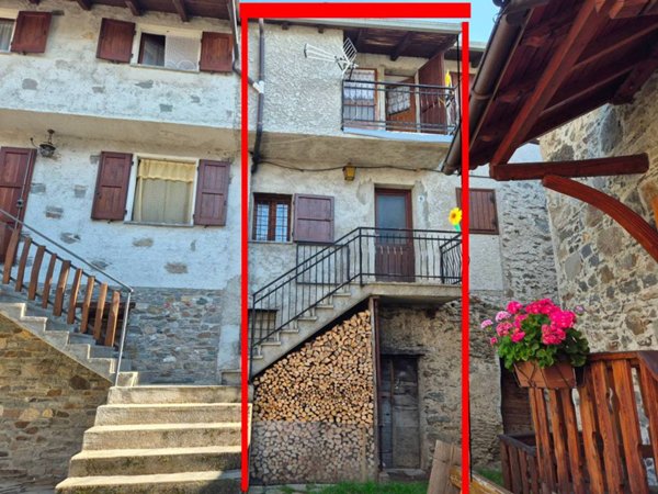 casa indipendente in vendita a Teglio