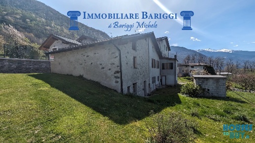 casa indipendente in vendita a Teglio