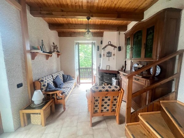 casa indipendente in vendita a Teglio in zona Tresenda
