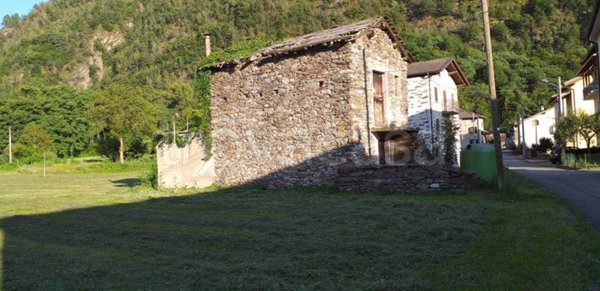 appartamento in vendita a Teglio in zona Tresenda