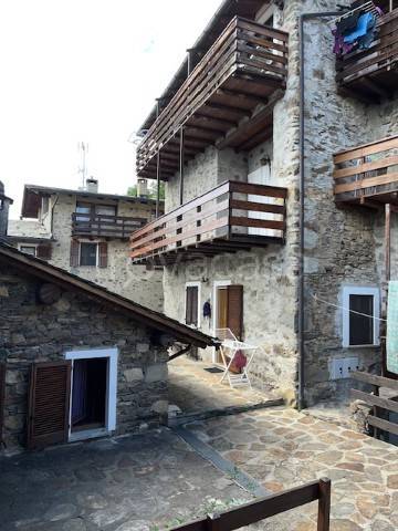 appartamento in vendita a Teglio in zona Tresenda