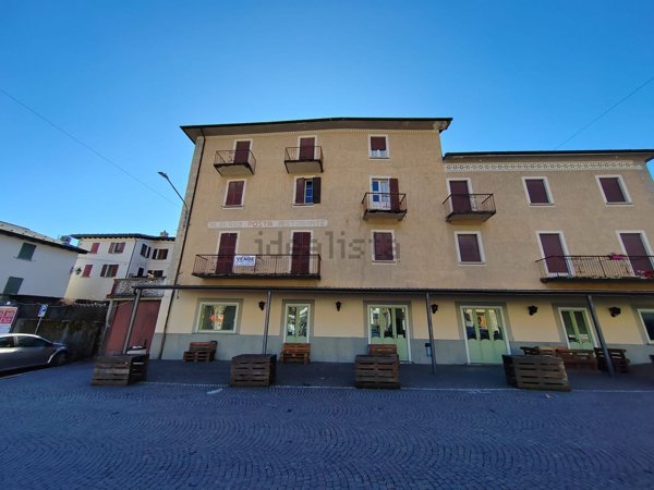 casa indipendente in vendita a Teglio