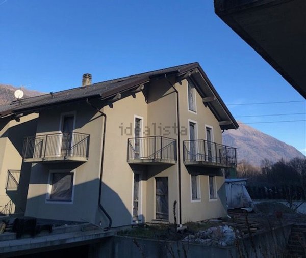 casa indipendente in vendita a Teglio in zona Tresenda
