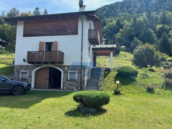 casa indipendente in vendita a Tirano