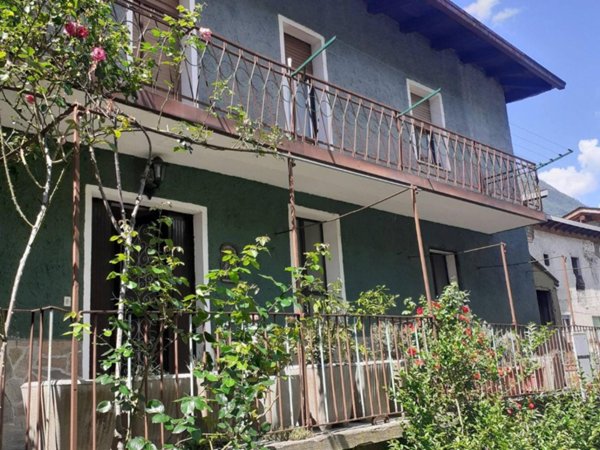 casa indipendente in vendita a Tirano